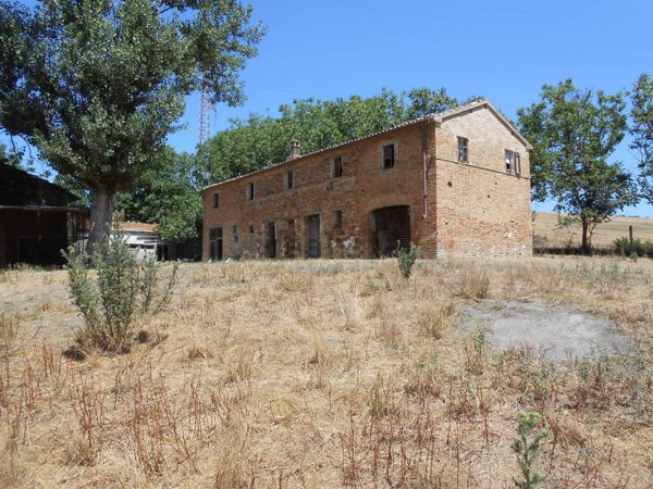 casa indipendente in vendita a Mondavio