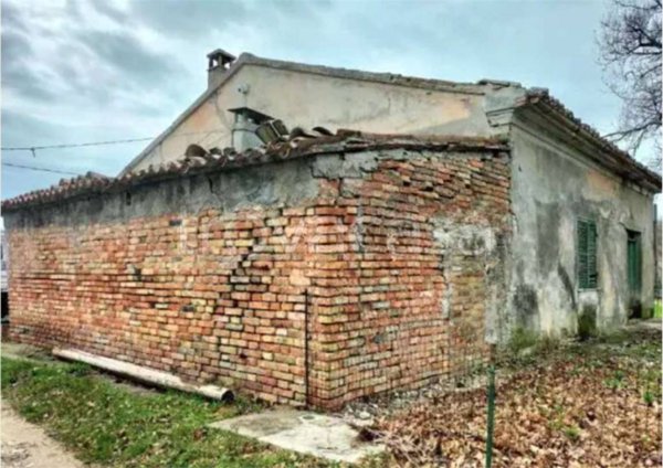 casa indipendente in vendita a Mondavio