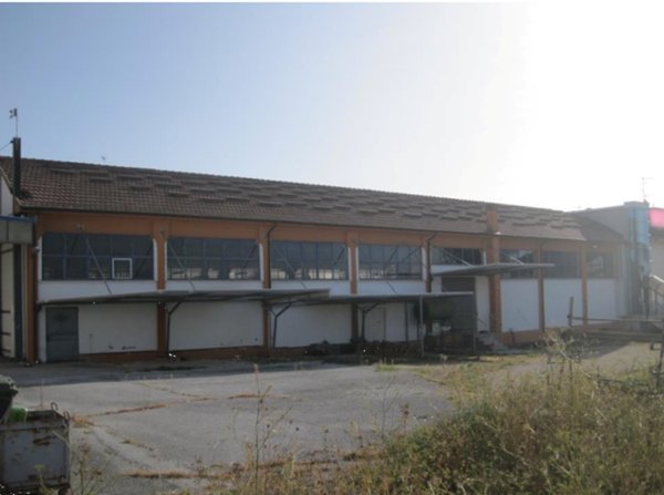 capannone in vendita a Mondavio