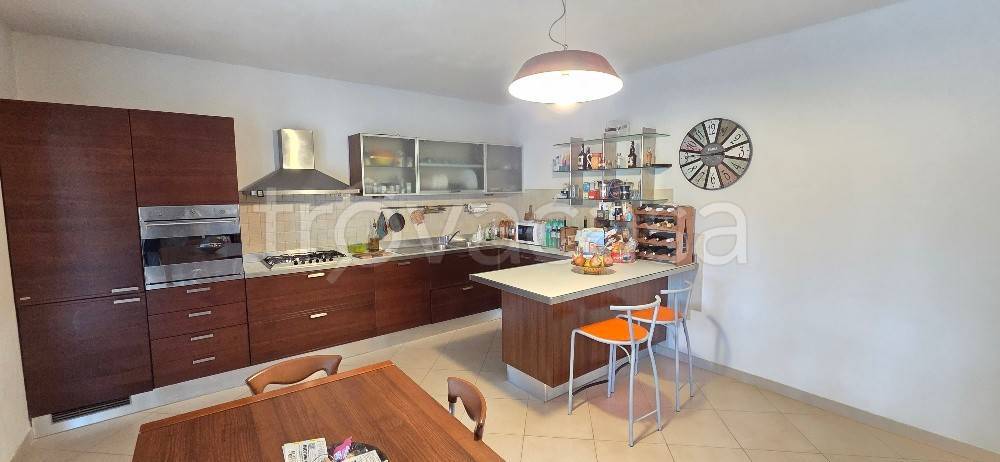 appartamento in vendita a Mondavio in zona San Michele al Fiume