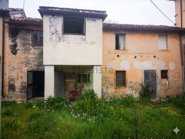 casa indipendente in vendita a Mondavio