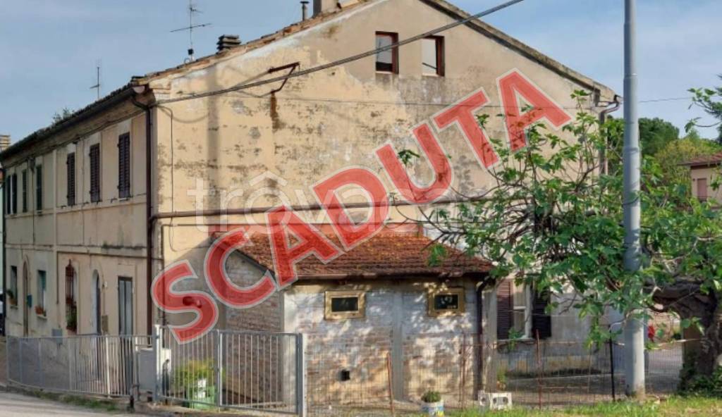 casa indipendente in vendita a Mondavio in zona San Michele al Fiume
