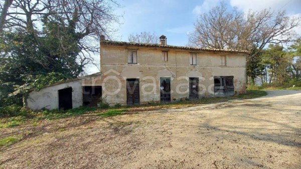 casa indipendente in vendita a Mondavio