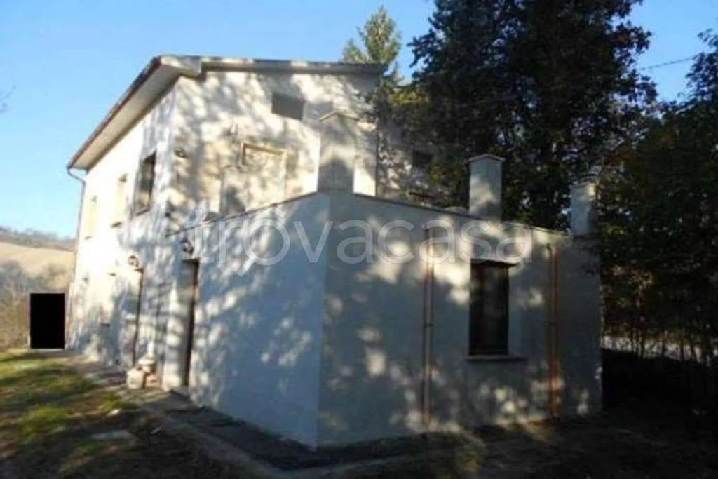 appartamento in vendita a Mondavio in zona Sant'Andrea di Suasa