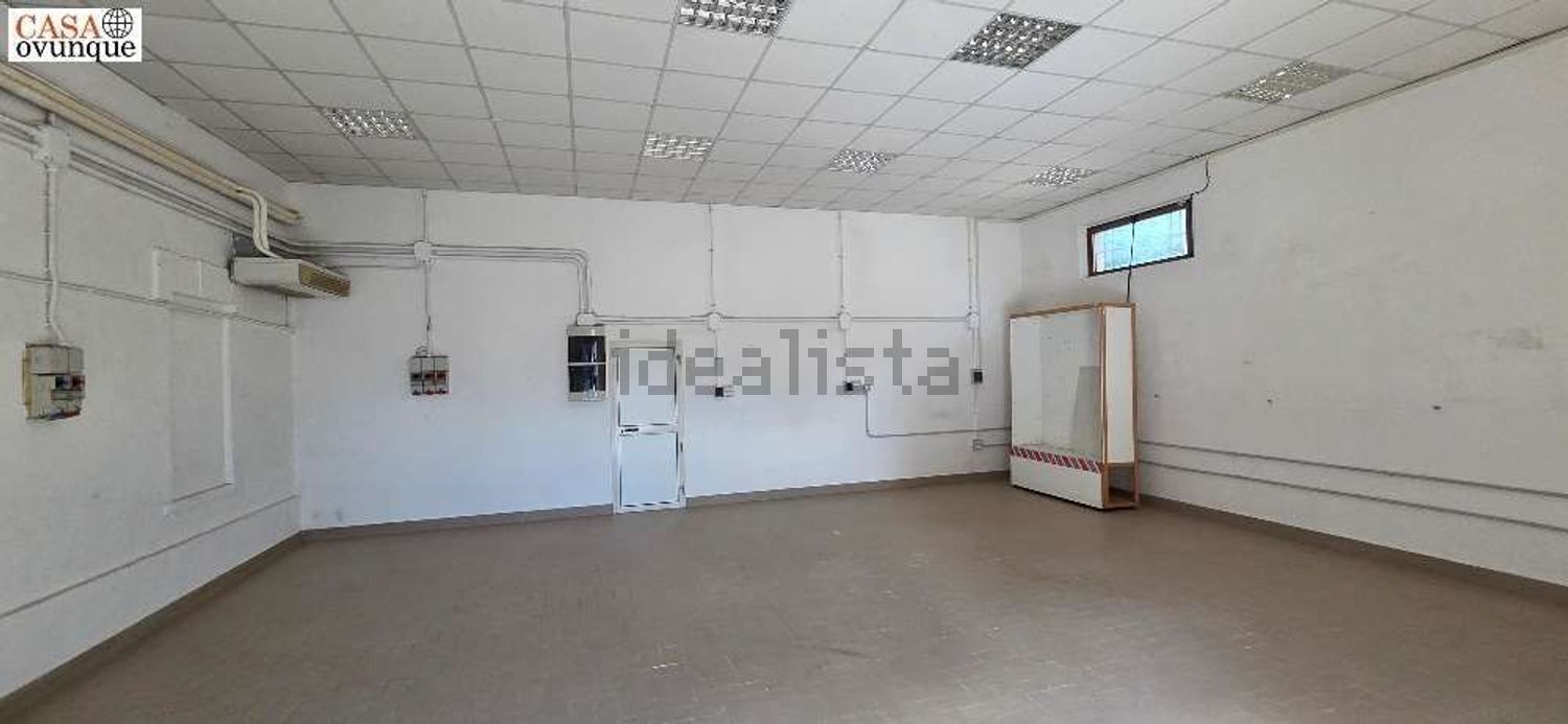 locale commerciale in vendita a Mondavio in zona San Filippo sul Cesano