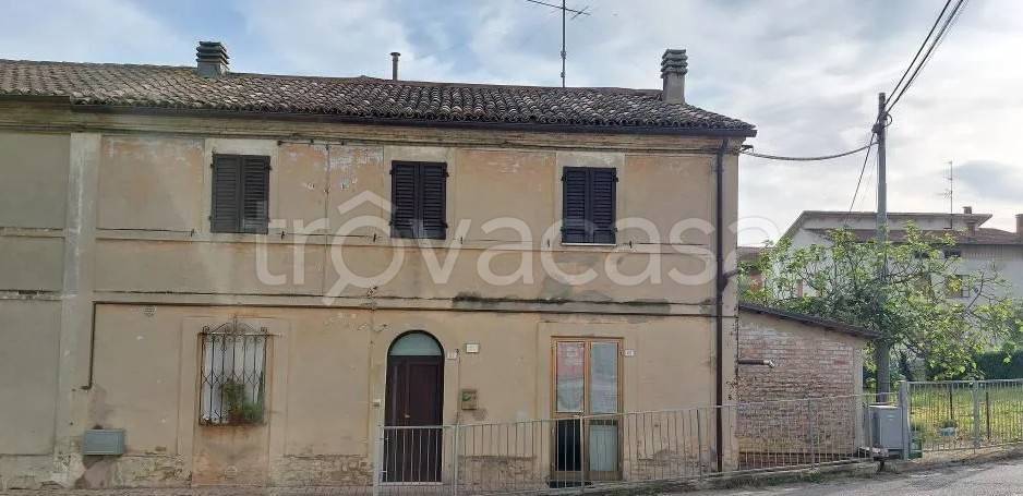 appartamento in vendita a Mondavio in zona San Michele al Fiume