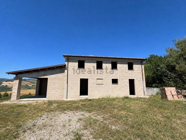 appartamento in vendita a Mondavio in zona Sant'Andrea di Suasa