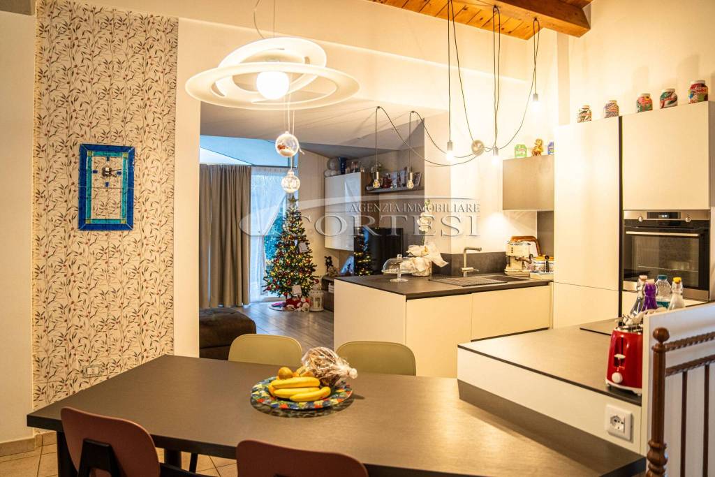 casa indipendente in vendita a Mondolfo