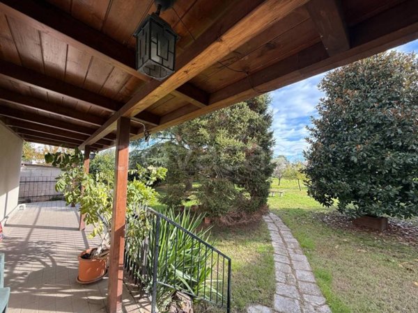 casa indipendente in vendita a Mondolfo