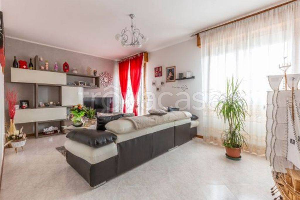 appartamento in vendita a Mondolfo in zona Marotta