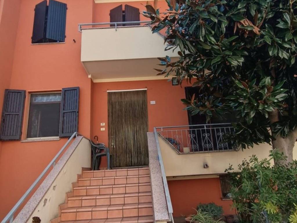 casa indipendente in vendita a Mondolfo
