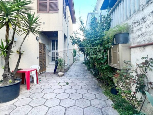 casa indipendente in vendita a Mondolfo in zona Marotta