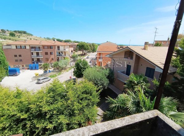 casa indipendente in vendita a Mondolfo in zona Marotta