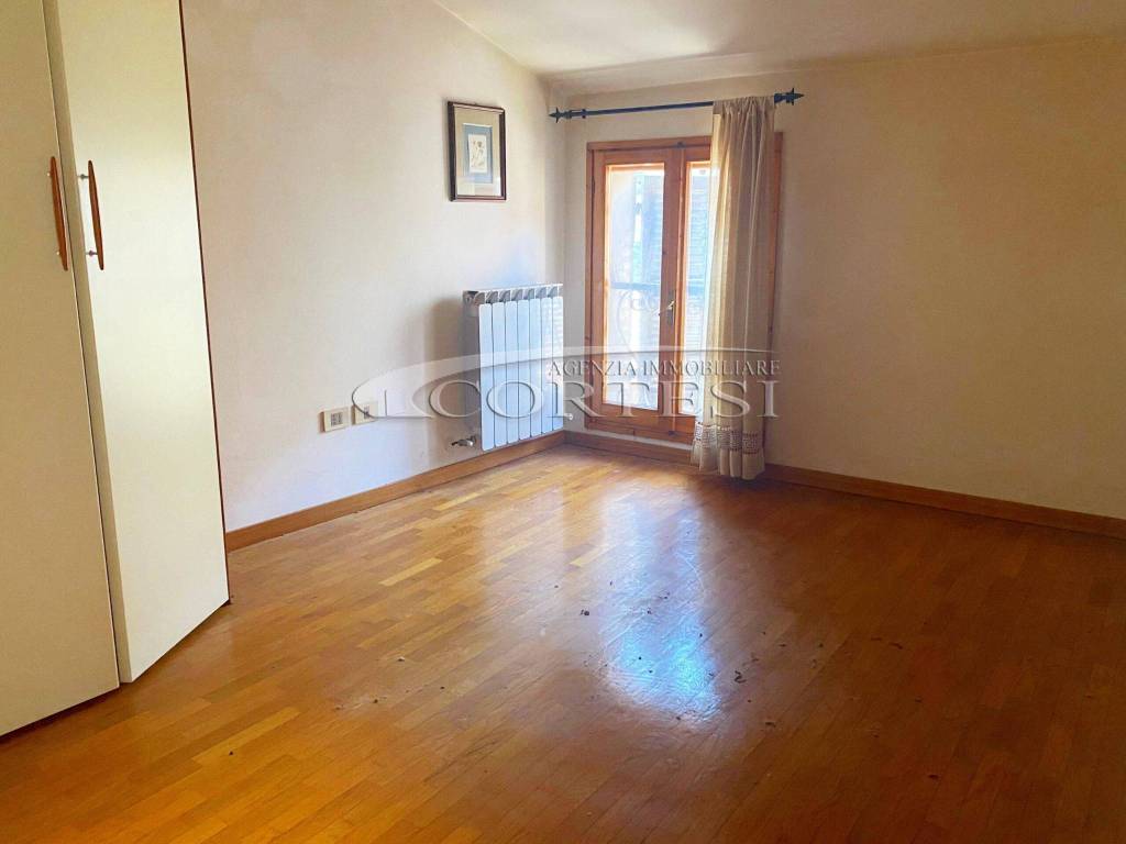 casa indipendente in vendita a Mondolfo