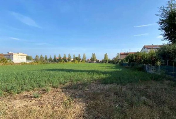 casa indipendente in vendita a Mondolfo in zona Marotta