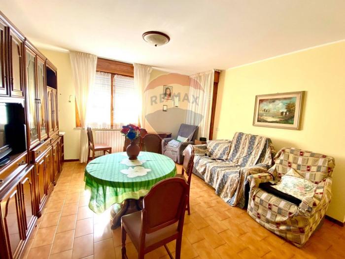 appartamento in vendita a Mondolfo in zona Marotta