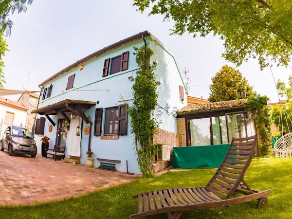 casa indipendente in vendita a Mondolfo in zona San Sebastiano
