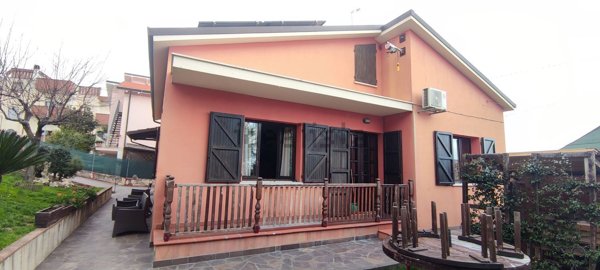 casa indipendente in vendita a Mondolfo