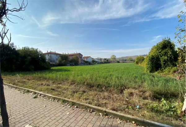 terreno edificabile in vendita a Mondolfo