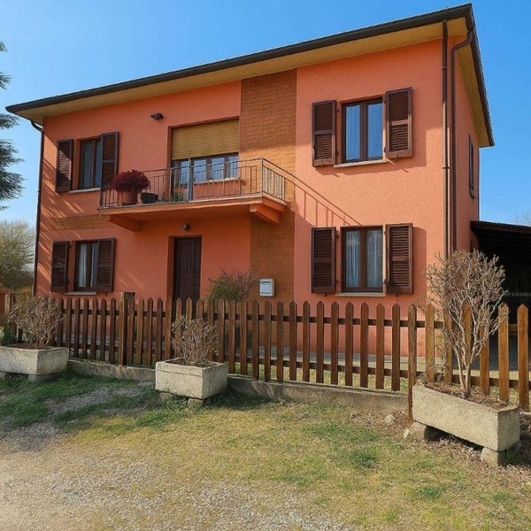 casa indipendente in vendita a Mondolfo