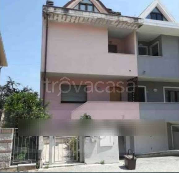 casa indipendente in vendita a Mondolfo in zona Marotta