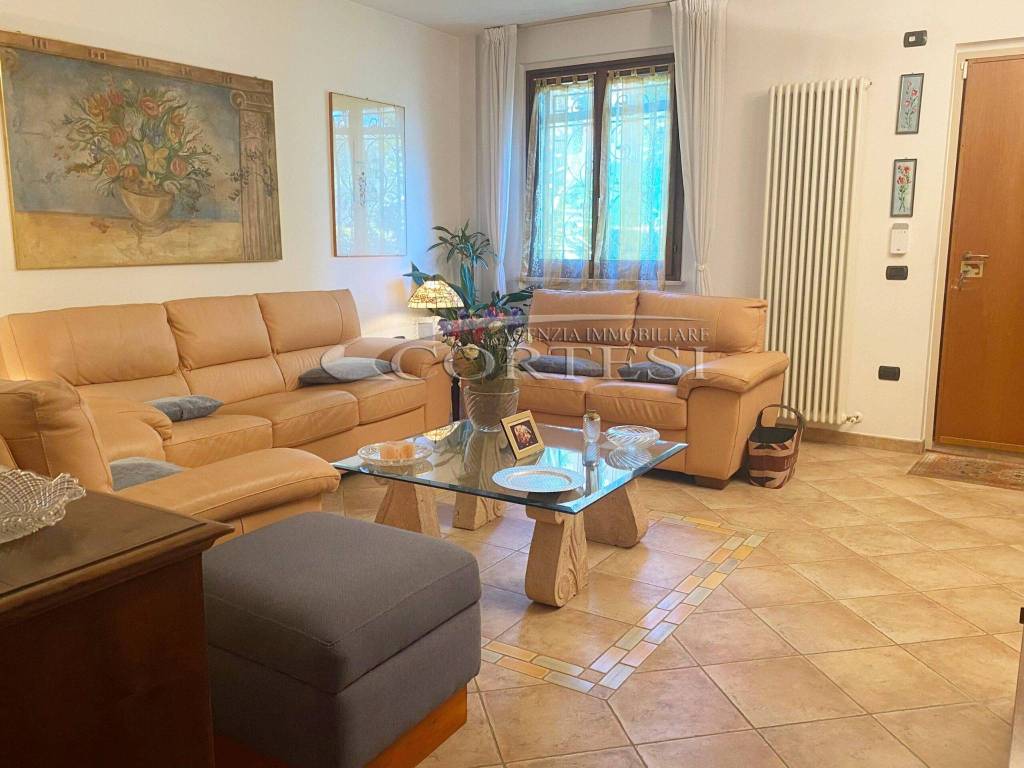 casa indipendente in vendita a Mondolfo
