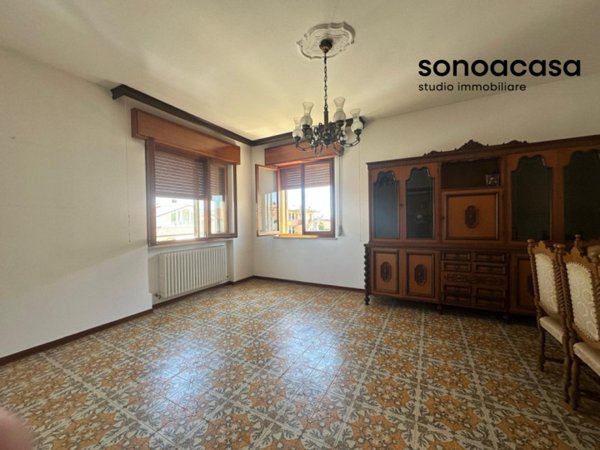 appartamento in vendita a Mondolfo in zona Marotta