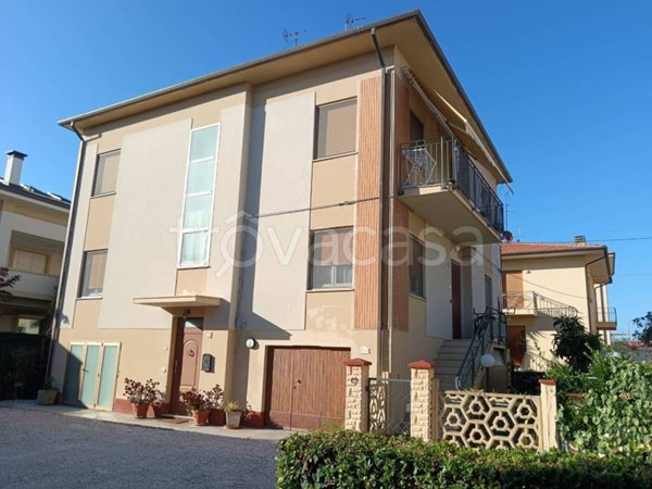 appartamento in vendita a Mondolfo in zona Marotta