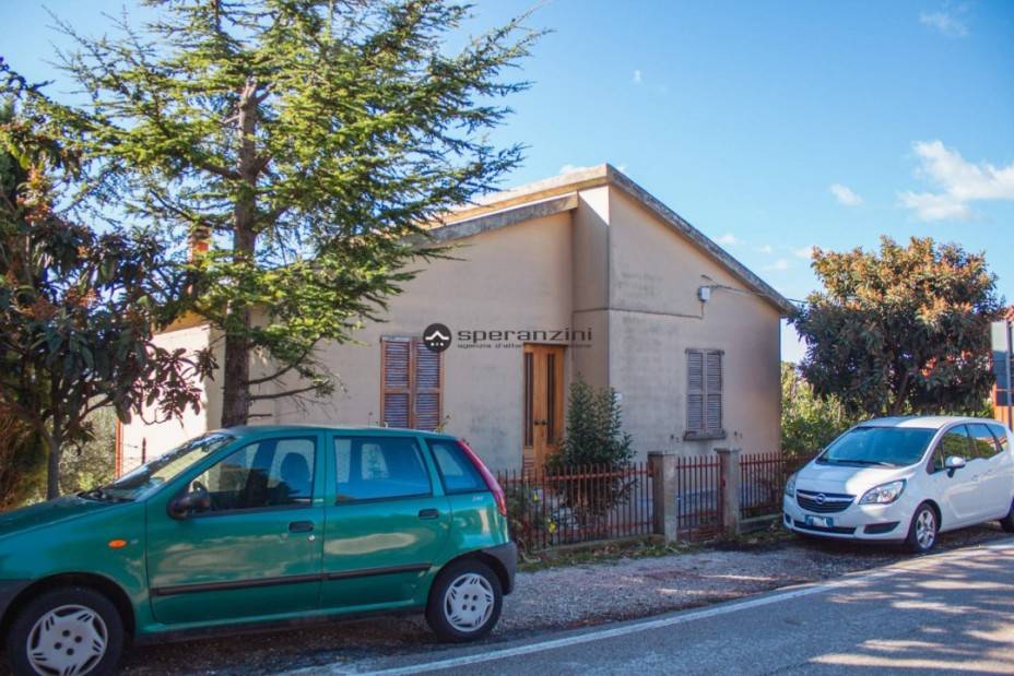 casa indipendente in vendita a Mondolfo in zona Marotta