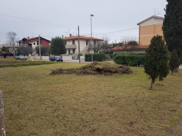 casa indipendente in vendita a Mondolfo in zona Marotta