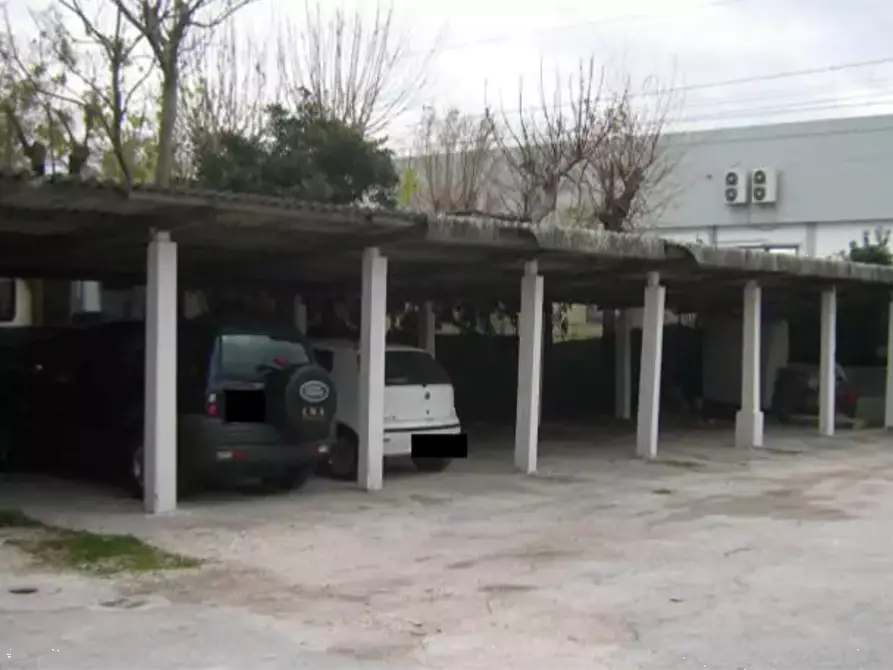 locale di sgombero in vendita a Mondolfo in zona Marotta