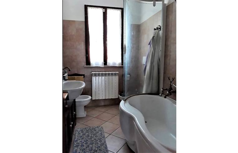 casa indipendente in vendita a Mondolfo in zona Marotta