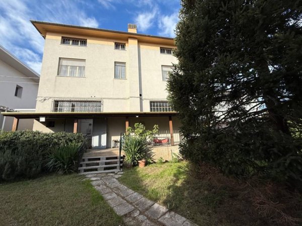 casa indipendente in vendita a Mondolfo