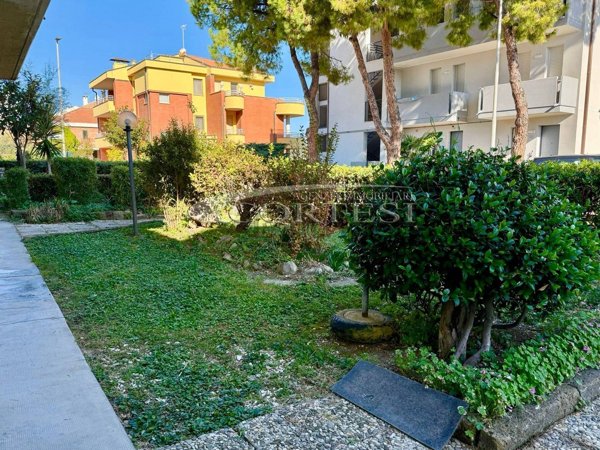 appartamento in vendita a Mondolfo in zona Marotta