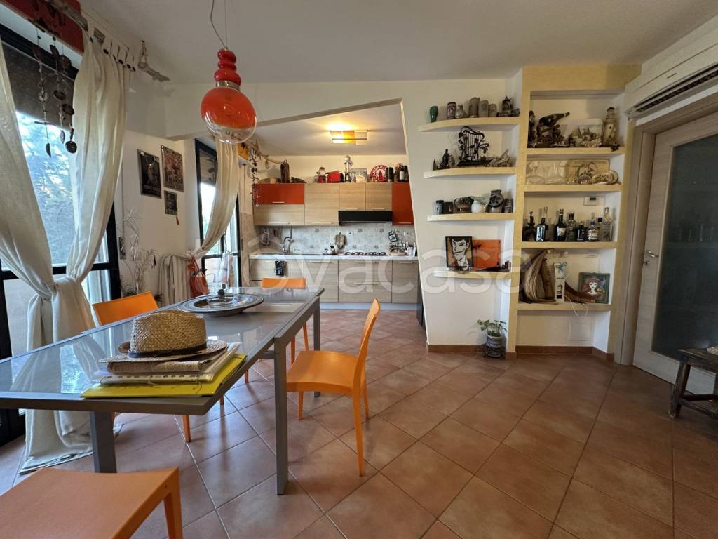 appartamento in vendita a Mondolfo in zona Marotta