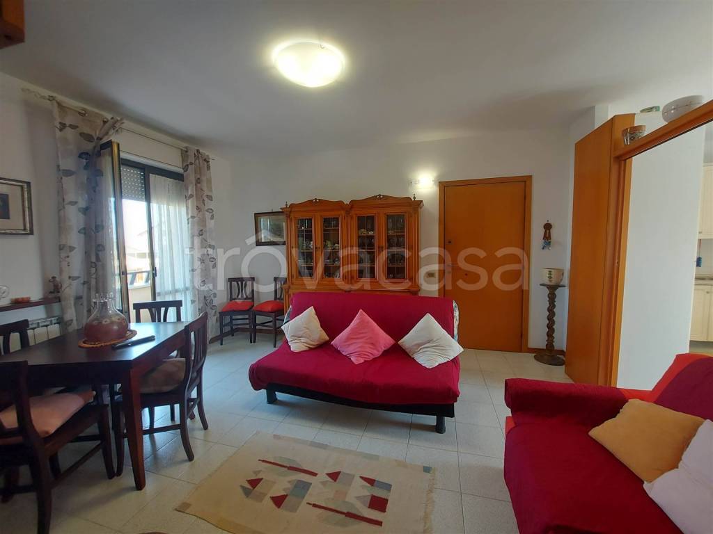 appartamento in vendita a Mondolfo in zona Marotta