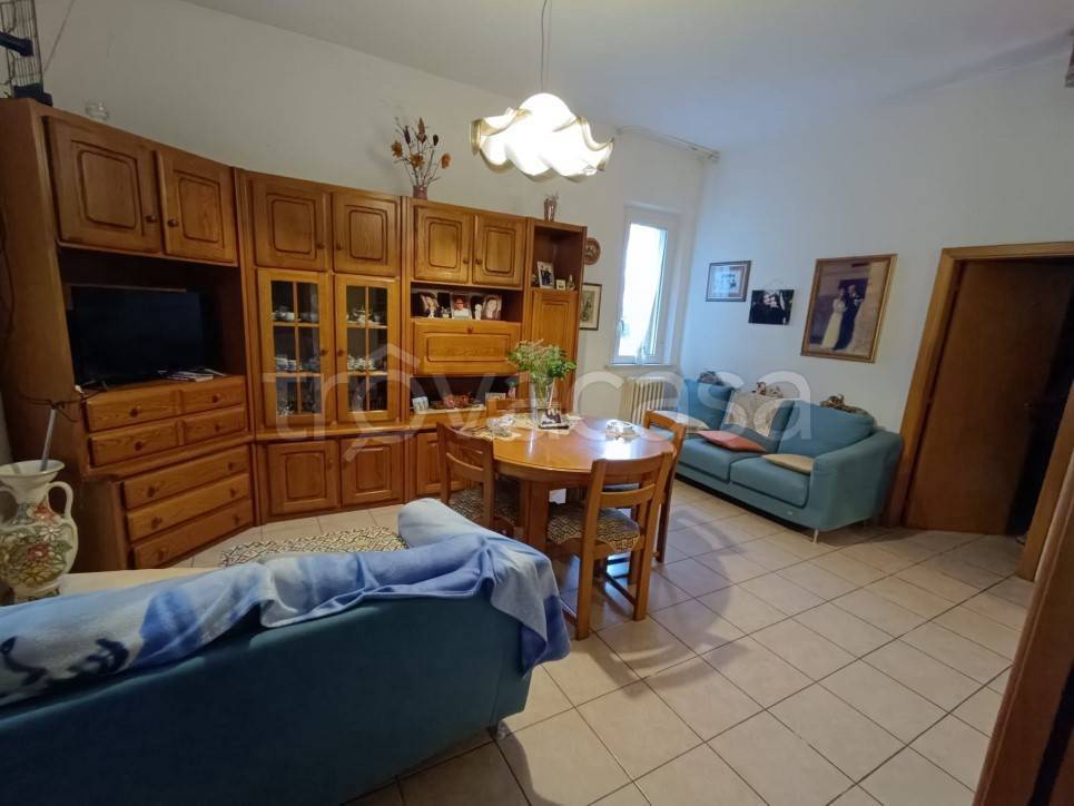 casa indipendente in vendita a Mondolfo in zona Marotta