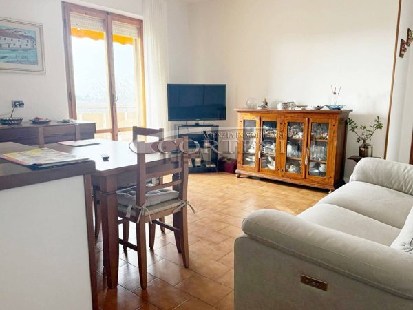 appartamento in vendita a Mondolfo in zona Marotta