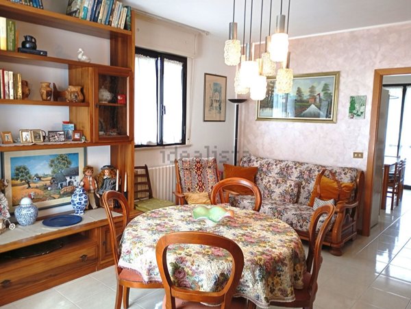 appartamento in vendita a Mondolfo in zona Marotta