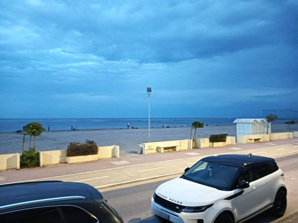 appartamento in vendita a Mondolfo in zona Marotta