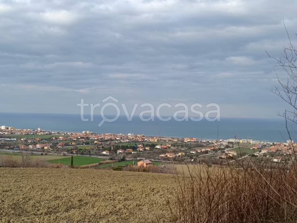 casa indipendente in vendita a Mondolfo