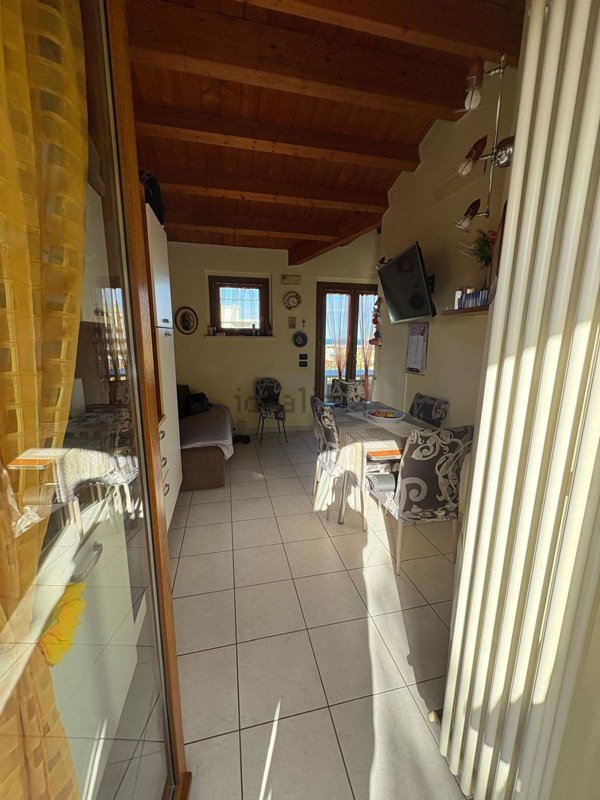 appartamento in vendita a Mondolfo in zona Marotta