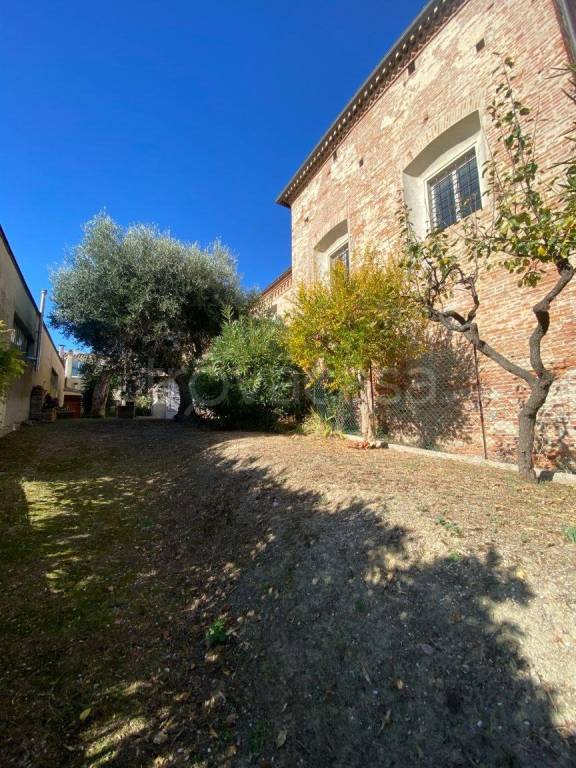 casa indipendente in vendita a Mondolfo in zona Marotta