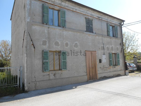 casa indipendente in vendita a Mondolfo