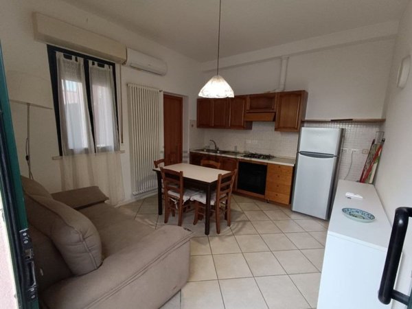 appartamento in vendita a Mondolfo in zona Marotta