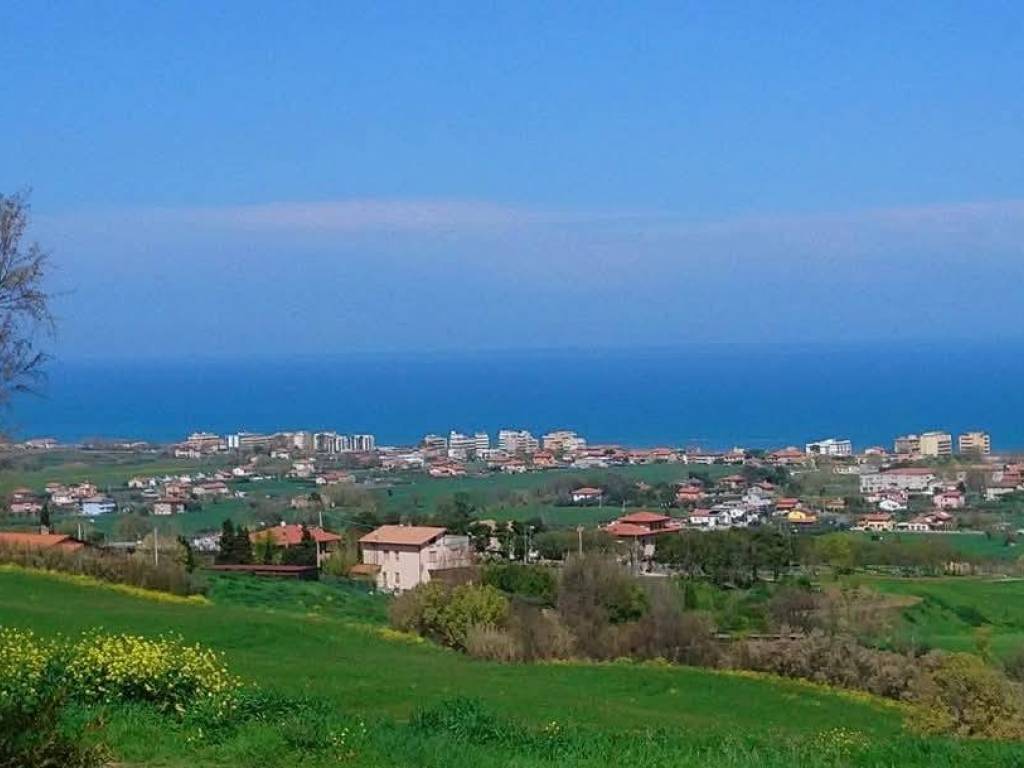 appartamento in vendita a Mondolfo in zona Marotta