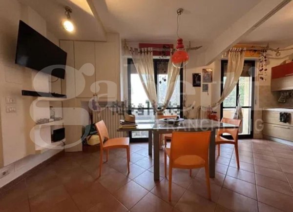 appartamento in vendita a Mondolfo in zona Marotta