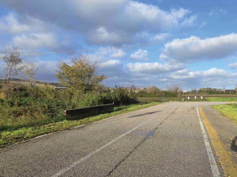 terreno agricolo in vendita a Mondolfo in zona Marotta