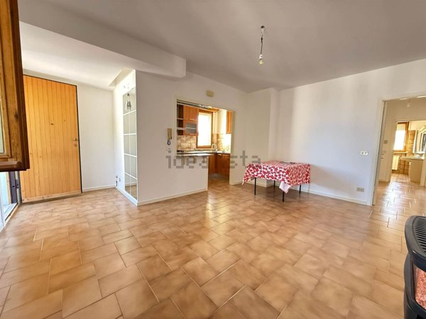 appartamento in vendita a Mondolfo in zona Marotta