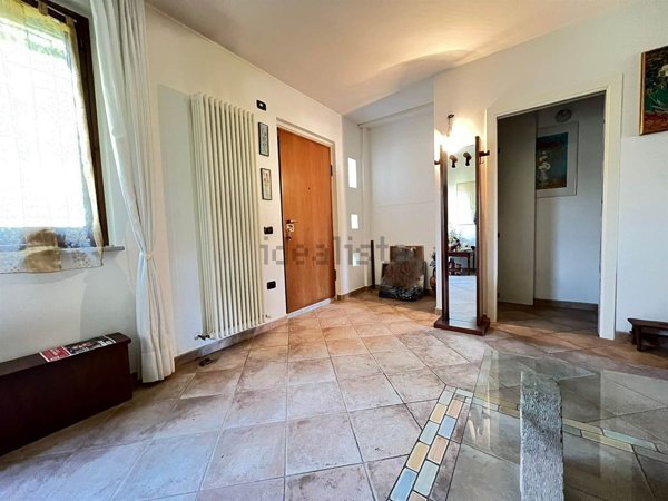 casa indipendente in vendita a Mondolfo